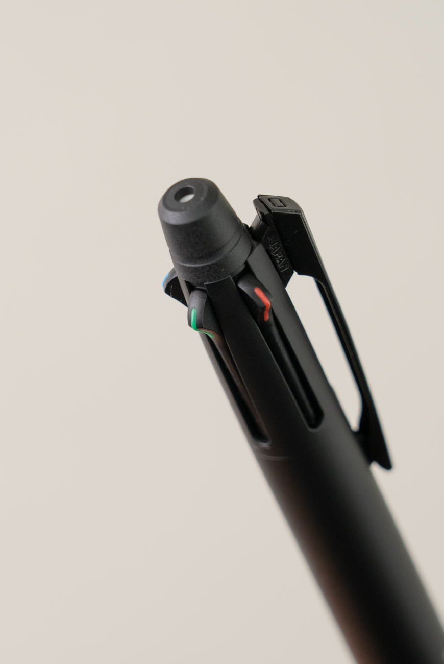 UNI Jetstream Pure Malt 4&1 多功能筆 0.7mm Black