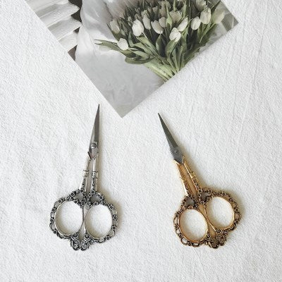 刺繡剪刀連皮革套