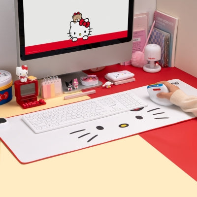 Hello Kitty 發熱桌墊