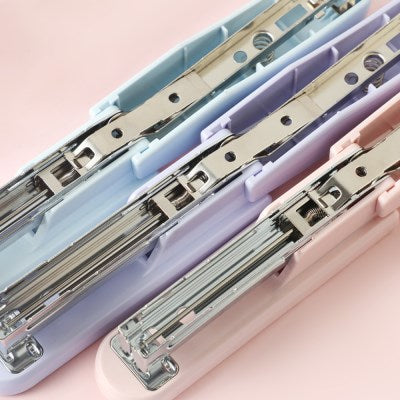 Deli 馬卡龍粉彩大容量 33 號針釘書機（裝訂用）