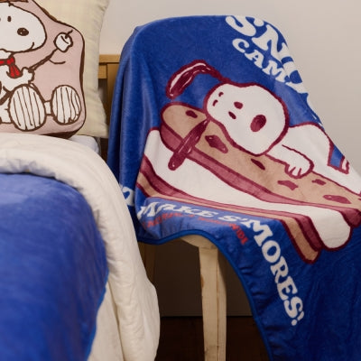Snoopy S'more 鈕扣毛毯