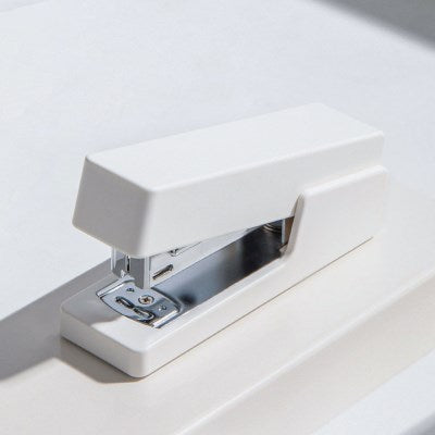 霧面基本款釘書機