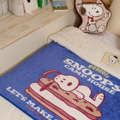 Snoopy S'more 鈕扣毛毯