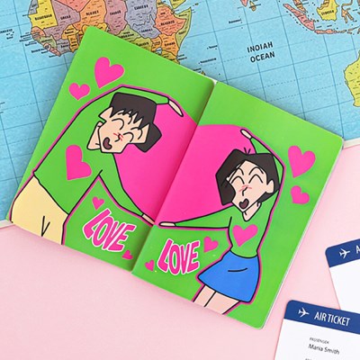 蠟筆小新 Lovey Dovey 護照套